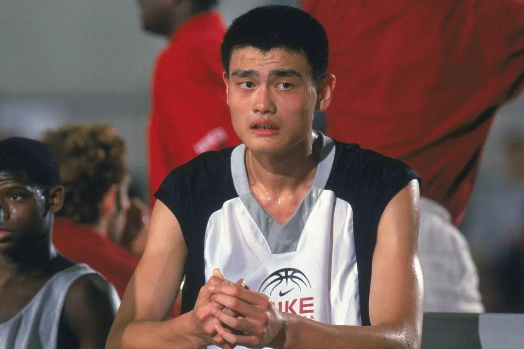 姚明怎么学的篮球